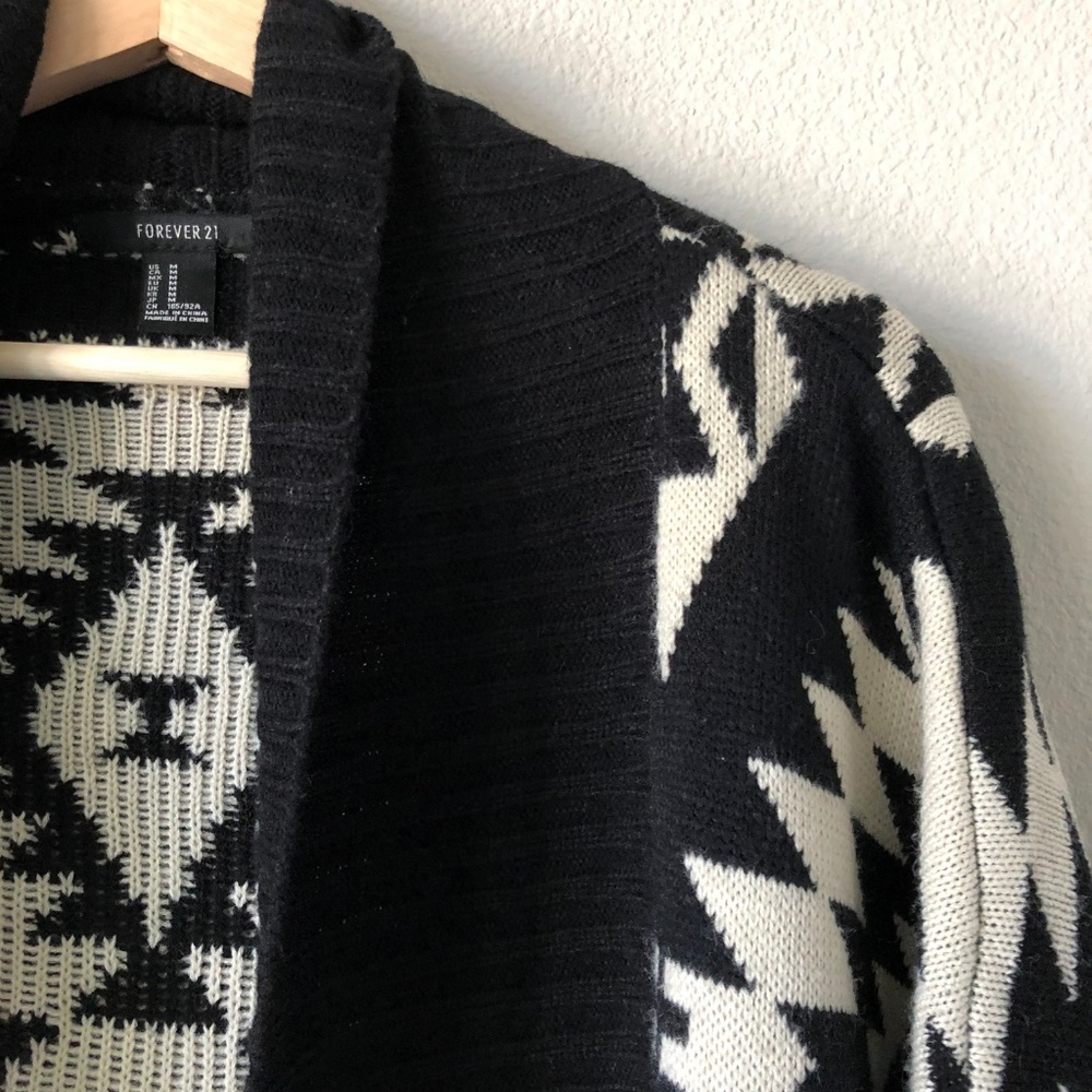 EUC | Forever 21 | Black & Cream Cardigan - Picture 2 of 6